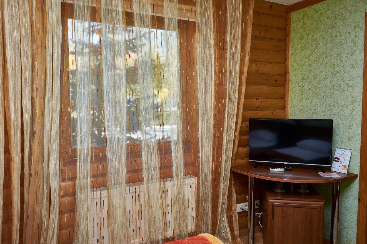Gostiniy Dvor Non-Stop Hotel Kherson Exterior photo